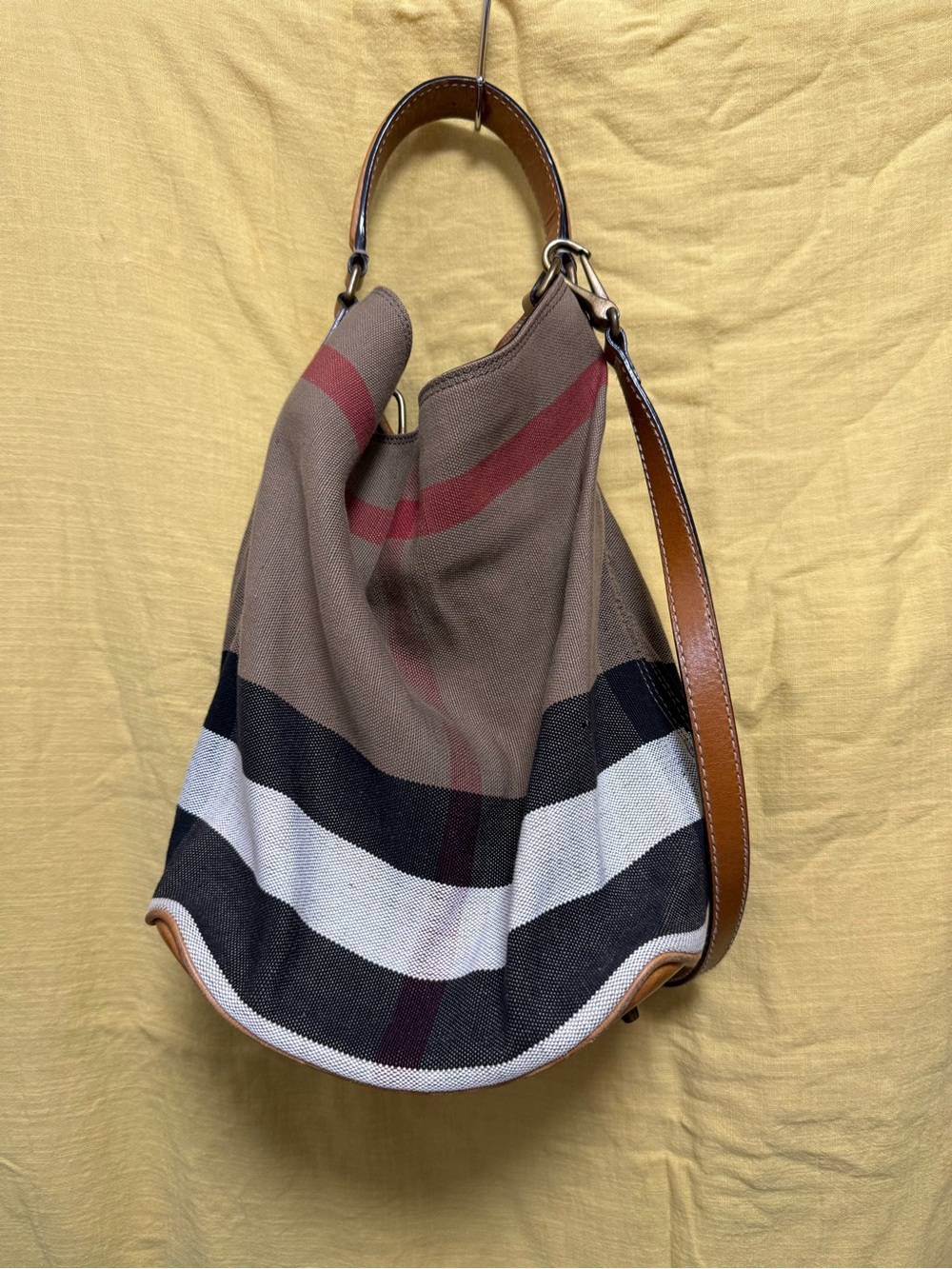 Burberry Large Tan Plaid Shoulder Bucket Bag with Snap-In Organizer Insert